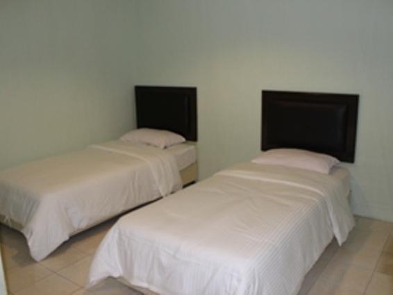 Yh Hotel Kuala Selangor Extérieur photo